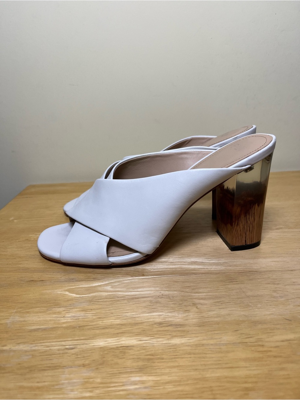 Pour La Victoire PVL Harley White Leather Crisscross Mule Resin Heels Size 8 - Picture 4 of 7